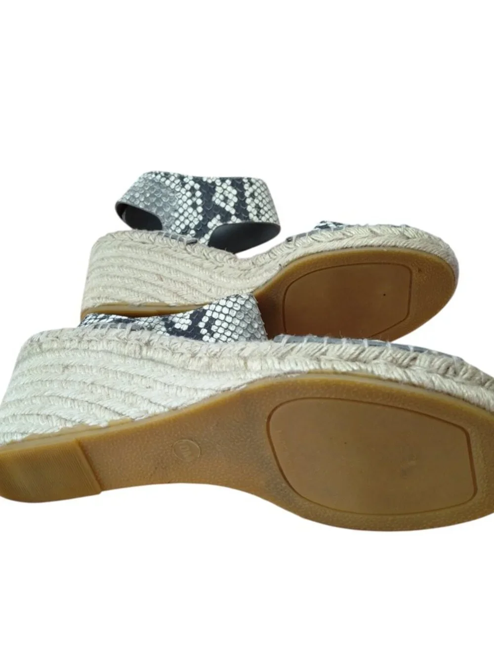 VINCE Sophie Snakeskin Leather Espadrille 3.5